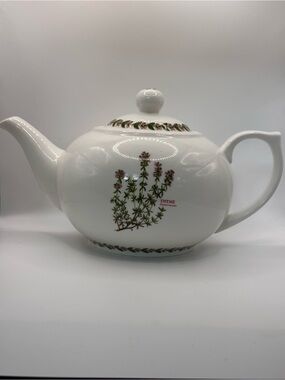 Maxwell & Williams Fragrant Garden Thyme Teapot. Approx 5 cups